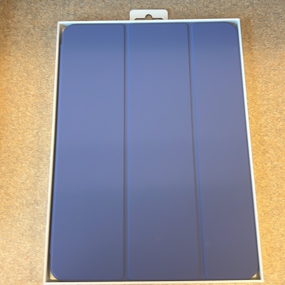 iPad Smart Folio, iPad Pro 11-inch (1st, 2nd, and 3rd generation) Light Violet - Picture 4 of 10